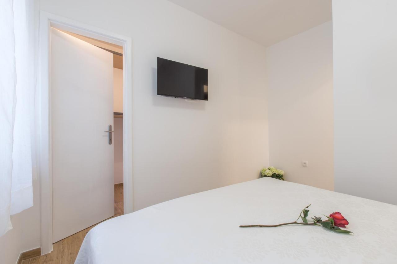 Sylvia Center Apartment Pula Ngoại thất bức ảnh